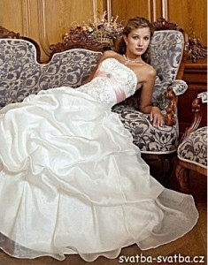 Svatební šaty - katalog 1.